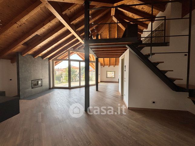 Attico/mansarda in residenziale in Via Alessandro Noli