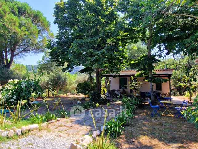 Villa in residenziale in Strada Provinciale 51
