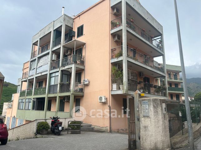 Box/posto auto in residenziale in Via Polveriera 19