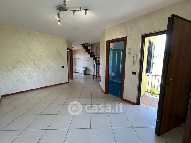 Appartamento in residenziale in Via Svizzera 35