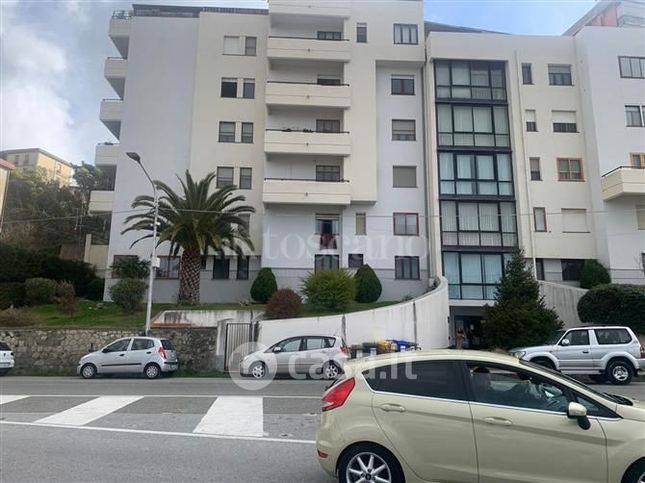 Appartamento in residenziale in Viale Pio X