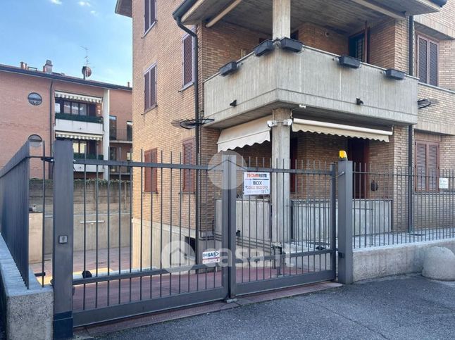 Box/posto auto in residenziale in Via Tagliamento 7
