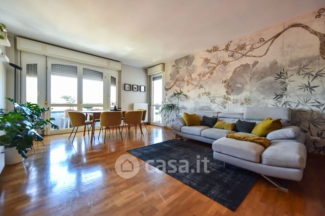 Appartamento in residenziale in Via Lomellina 8a