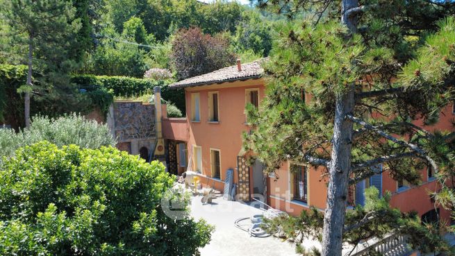 Casa bi/trifamiliare in residenziale in Via di San Luca