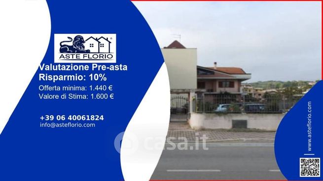 Box/posto auto in residenziale in Via Nazionale 2