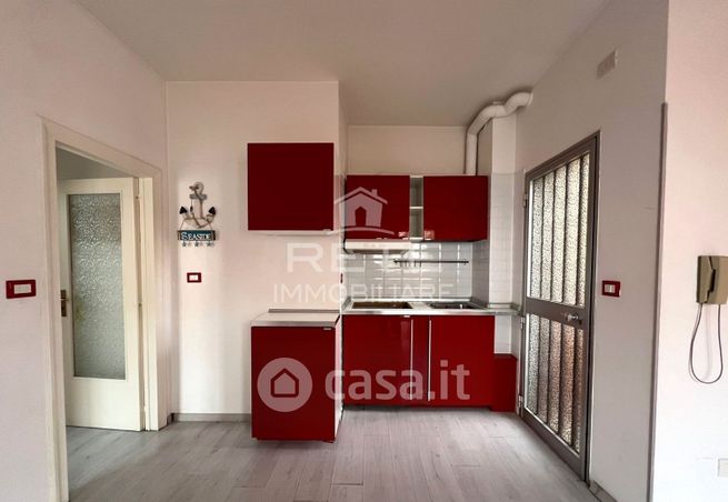 Appartamento in residenziale in Viale Porto Palos 34