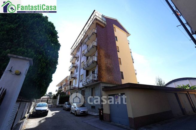 Appartamento in residenziale in Via Giuseppe Parini 10