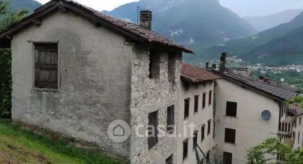 Appartamento in residenziale in Via Valpegara