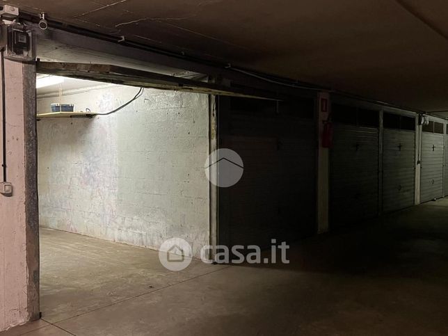 Garage/posto auto in residenziale in Via Giovanni Guareschi 25