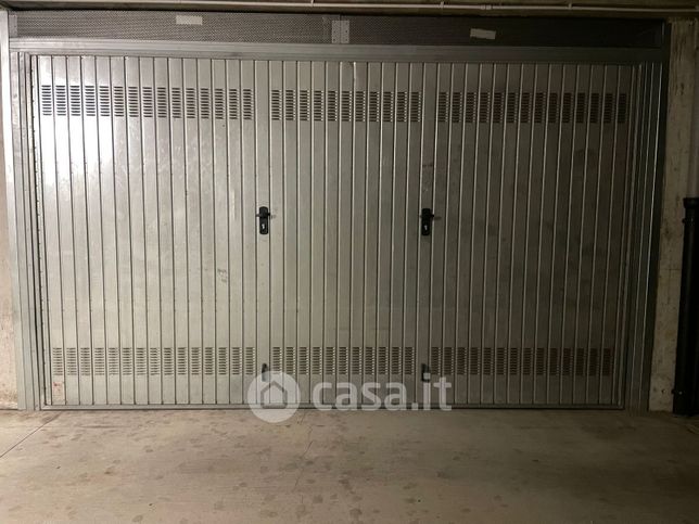 Garage/posto auto in residenziale in Via Silvio Pellico