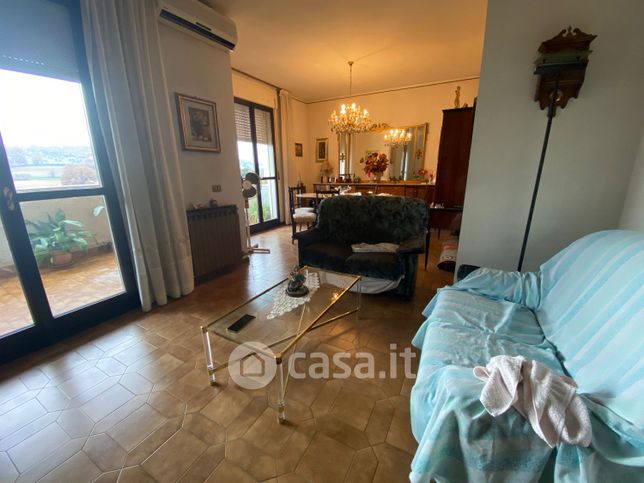 Appartamento in residenziale in Via Montefiorino