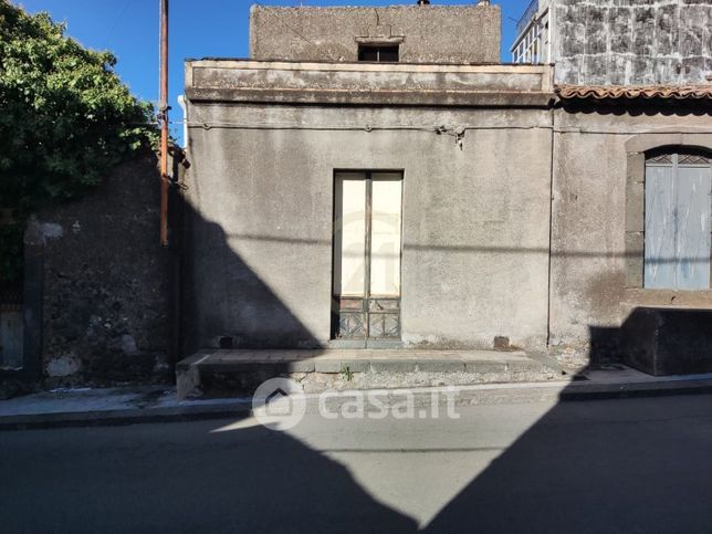 Casa indipendente in residenziale in Via I Retta di Levante 175
