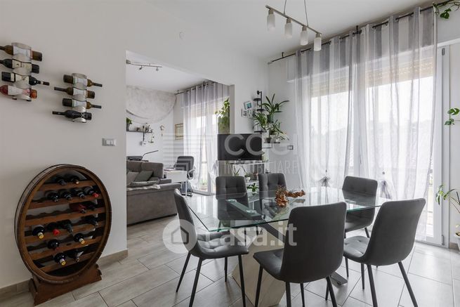 Appartamento in residenziale in Via Garavini