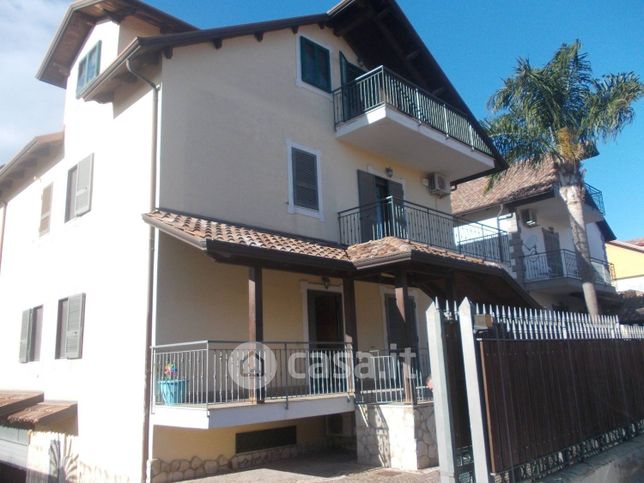 Villa in residenziale in Via Vicinale Amodio