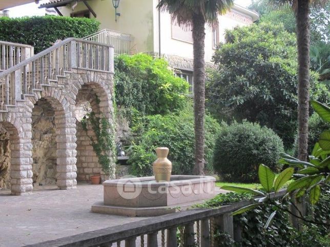 Villa in residenziale in