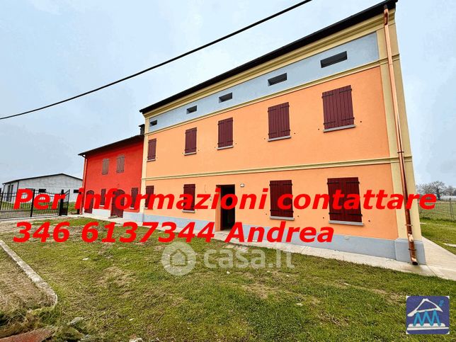 Casa indipendente in residenziale in 