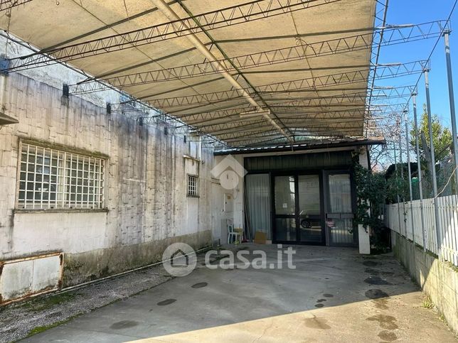 Garage/posto auto in residenziale in Via Sega 158