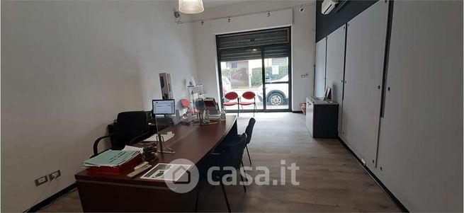 Ufficio in commerciale in