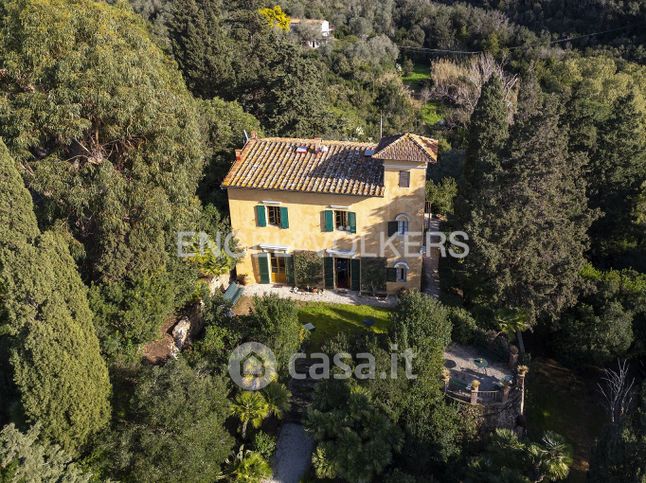 Villa in residenziale in La concia di mare