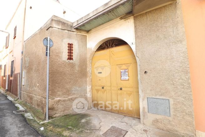 Casa indipendente in residenziale in Via Fornovo 8