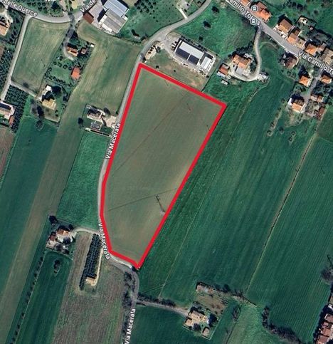 Terreno agricolo in commerciale in Via Macerata