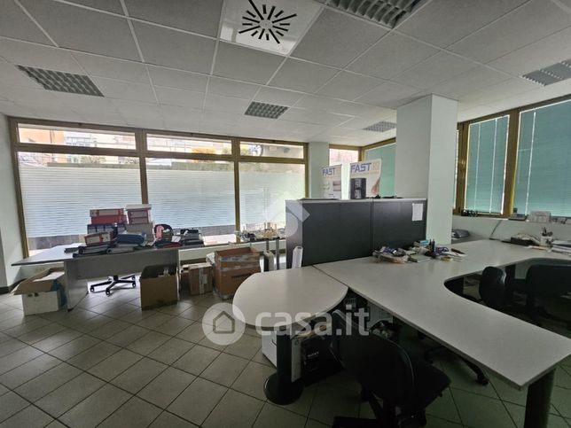 Ufficio in commerciale in Via Virgilio Montini