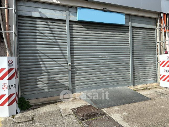 Capannone in commerciale in Via Nazionale delle Puglie