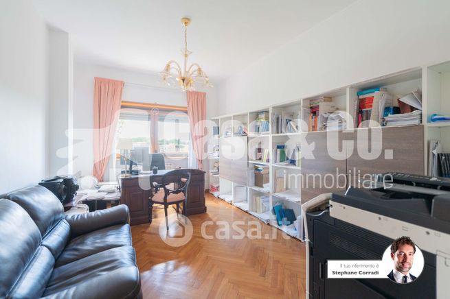 Appartamento in residenziale in Via Angiolo Cabrini 8
