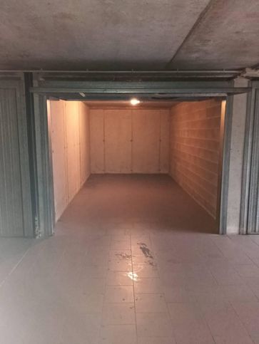 Box/posto auto in residenziale in Via Bissuola