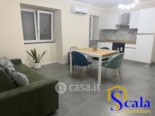 Appartamento in residenziale in Via Francesco Granata