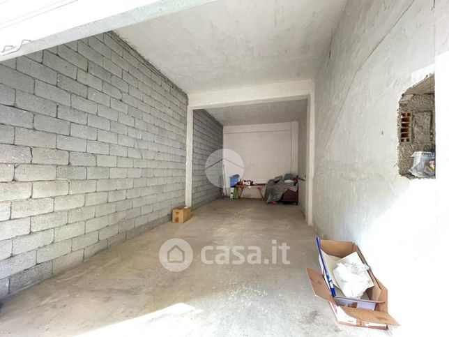 Garage/posto auto in residenziale in Via Vulcano 15