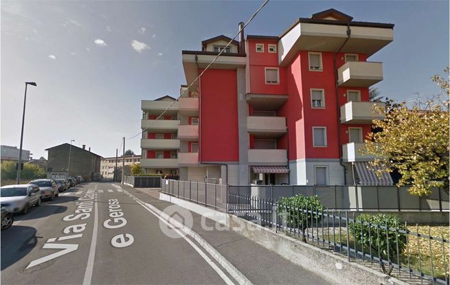 Garage/posto auto in residenziale in Via SS. Capitanio e Gerosa 7 A