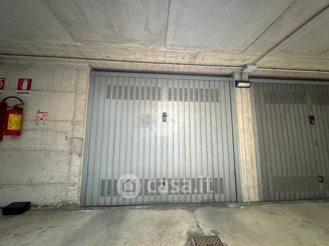 Garage/posto auto in residenziale in Via Battista Cortinovis 2