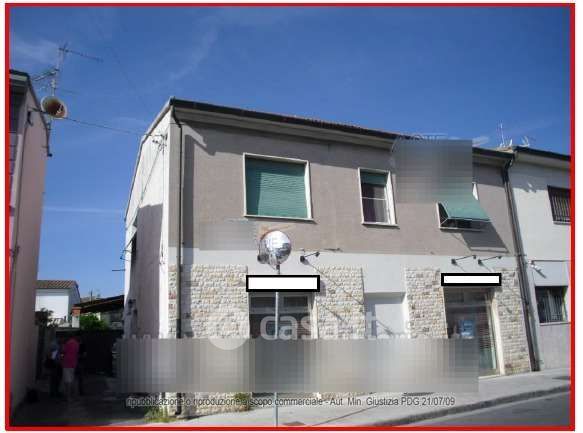 Appartamento in residenziale in Via Edmondo de Amicis 6