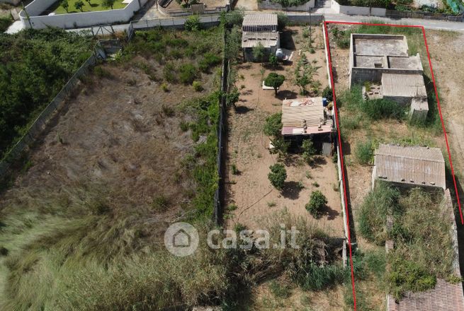 Terreno agricolo in commerciale in 