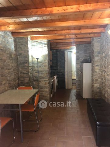 Appartamento in residenziale in Via Mangione 14