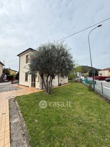 Villa in residenziale in 