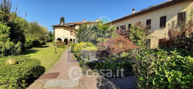 Casa indipendente in residenziale in Via Malcantone