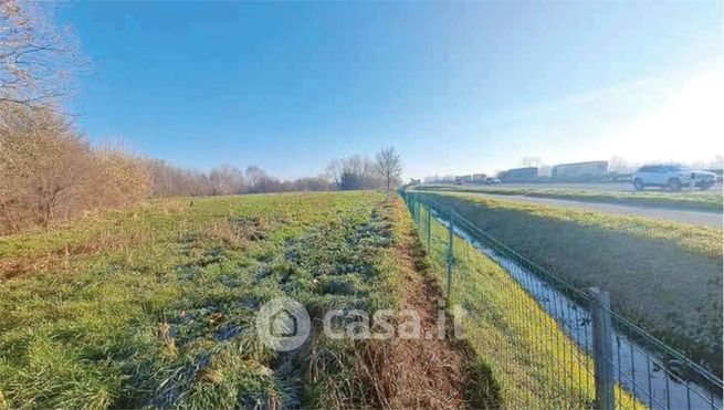 Terreno agricolo in commerciale in Via Santa Francesca Cabrini