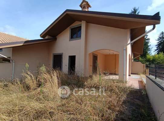 Villa in residenziale in Via delle Ortensie
