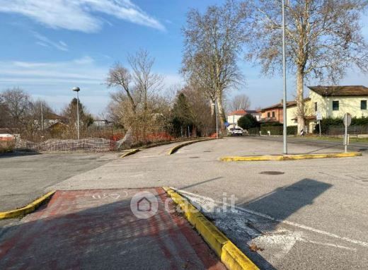 Terreno edificabile in residenziale in Via Fiume Vecchio