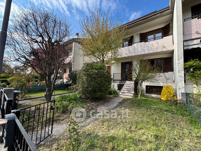 Villetta a schiera in residenziale in Via Giuseppe Turbini