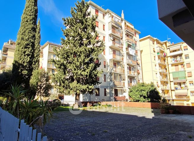 Appartamento in residenziale in Via Ugo Foscolo 8/A