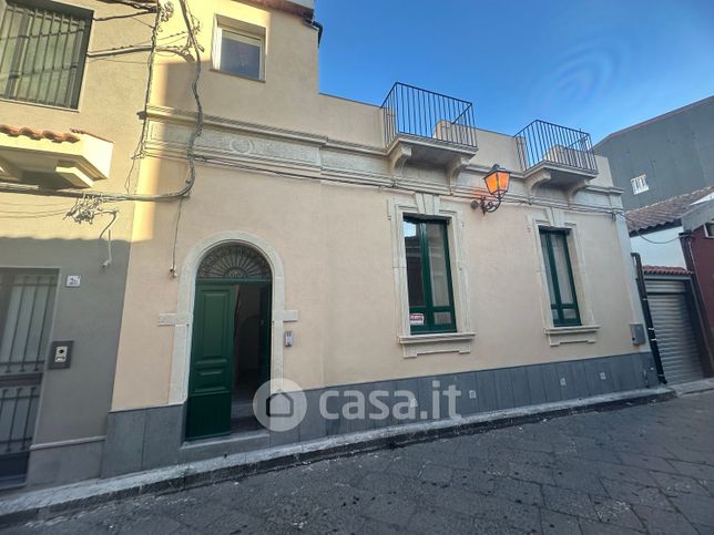 Casa indipendente in residenziale in Via Maesano