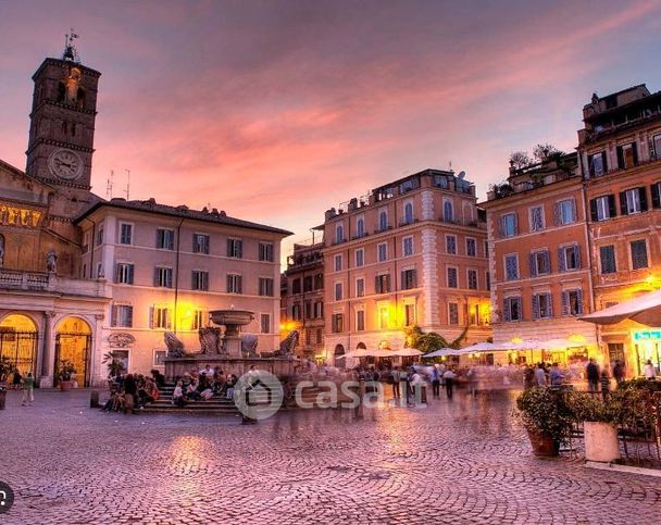 Attività/licenza (con o senza mura) in commerciale in Piazza di San Cosimato