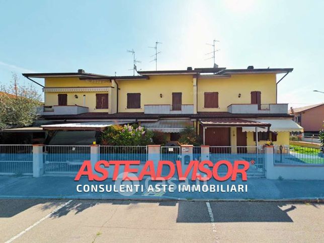 Villetta a schiera in residenziale in Via Mascagni 26