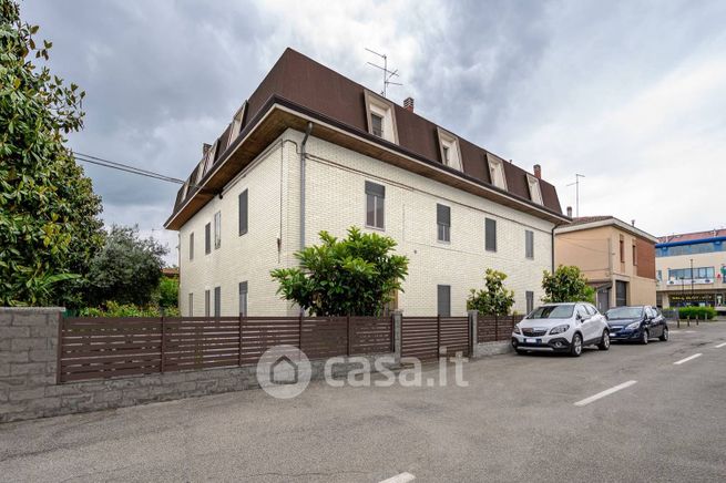 Appartamento in residenziale in Via Asiago