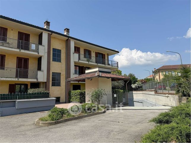 Box/posto auto in residenziale in Via del Vallo 4