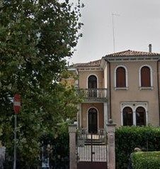 Villa in residenziale in Via Torre Belfredo 83