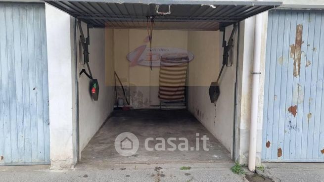 Box/posto auto in residenziale in Via Emilio Bongiovanni 20 /B